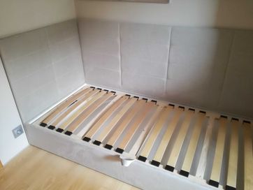 Łóżko tapicerowane wraz z materacem 90x200