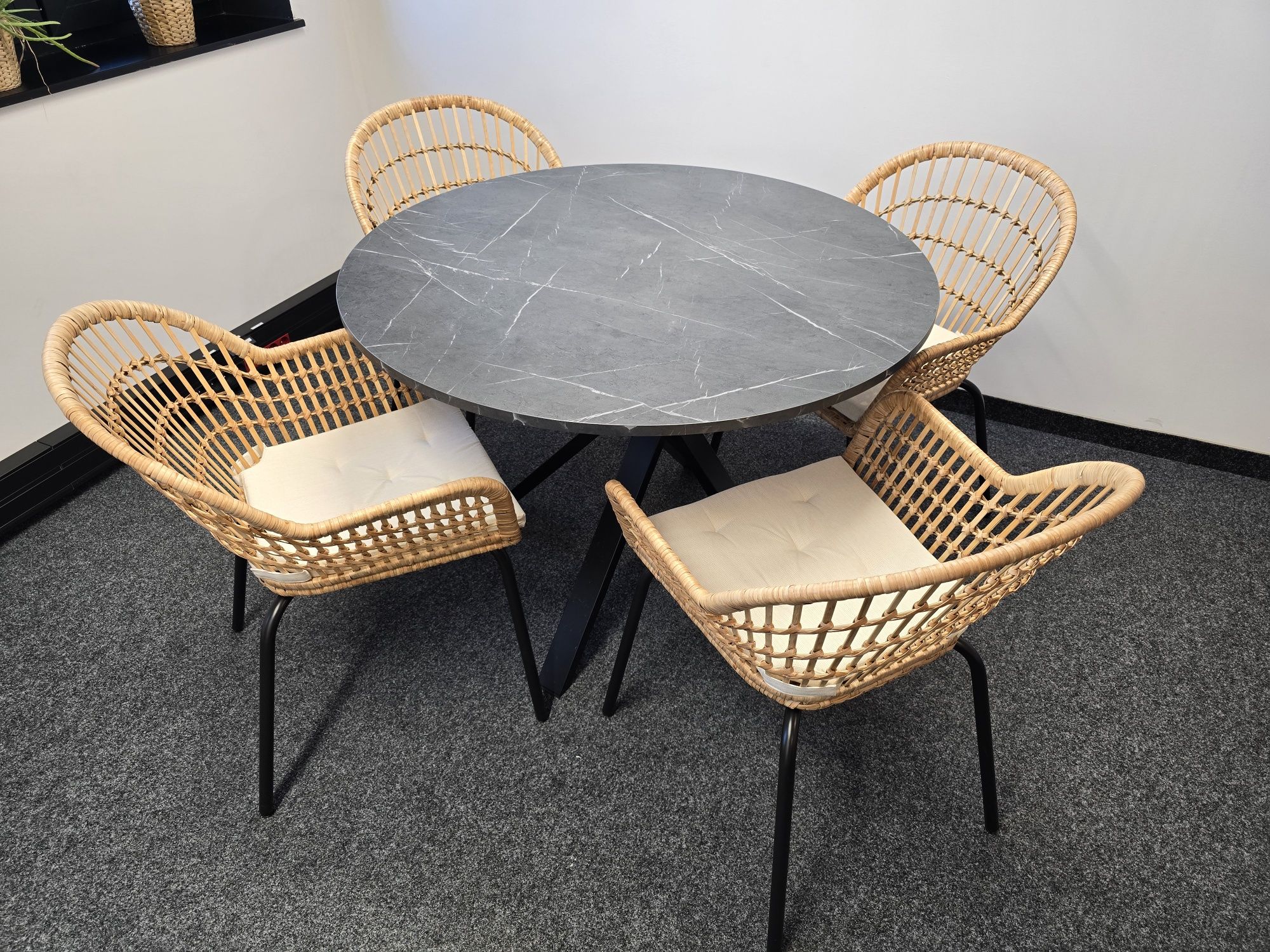 IKEA NILSOVE Krzesło z podłokietnikami, rattan/czarny IKEA