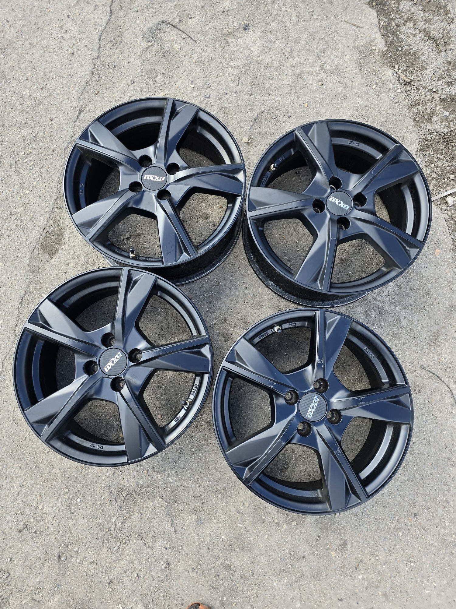 Komplet felg aluminiowych 16" 4x100 + czujniki Hyundai