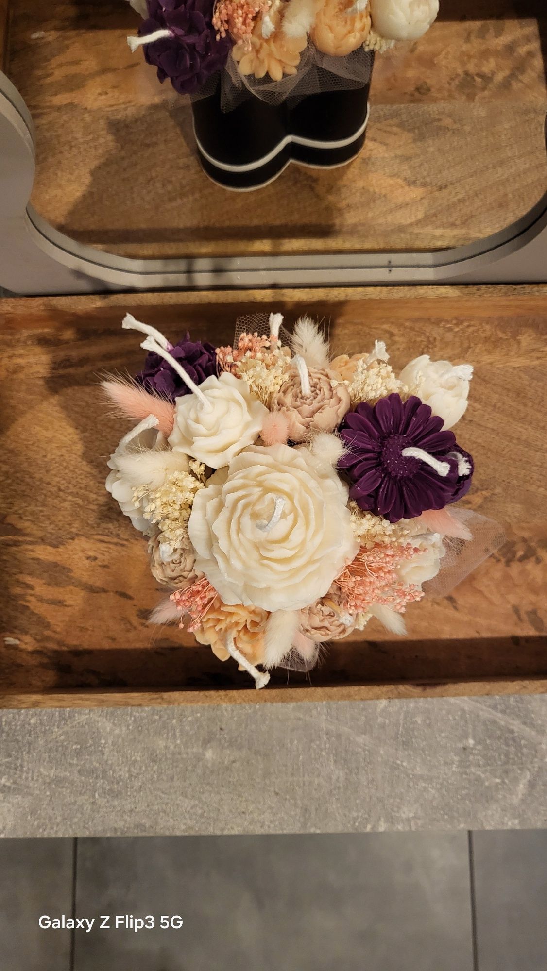 Flowerbox świeca sojowa Dzień kobiet Walentynki świeczka Owoce Leśne