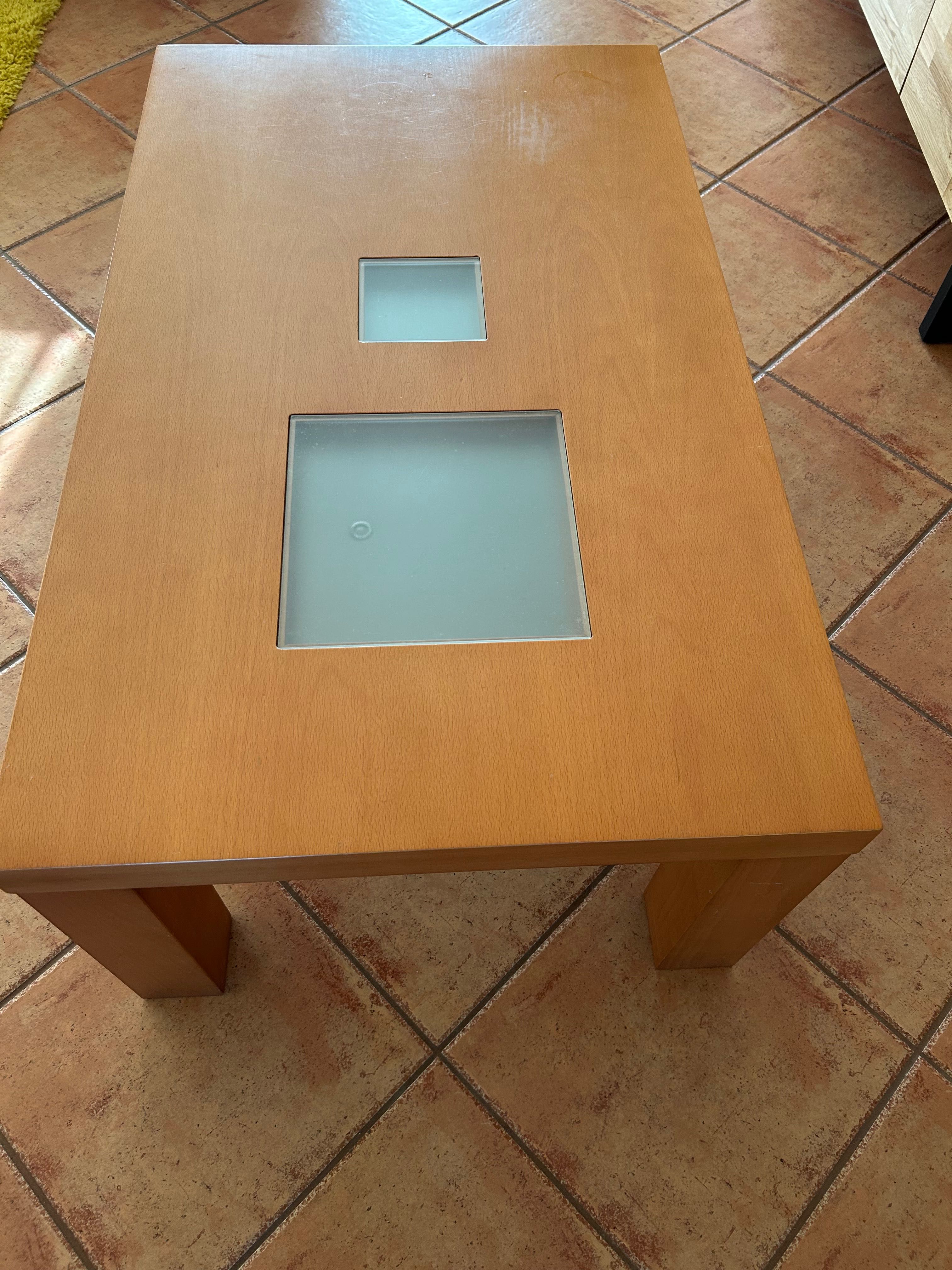 Mesa de centro em faia e vidro