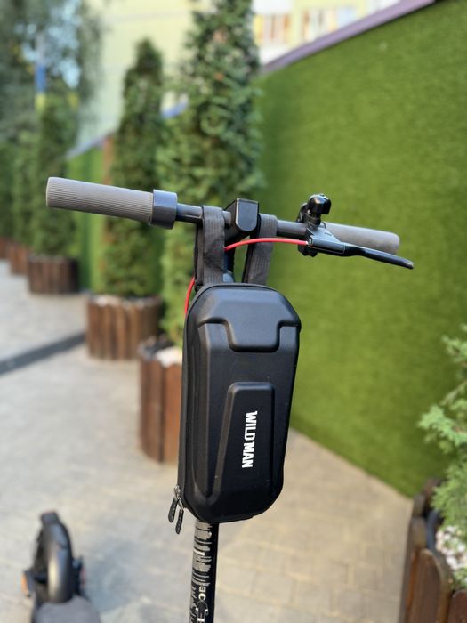 Електросамокат Xiaomi Mi Electric Scooter 4