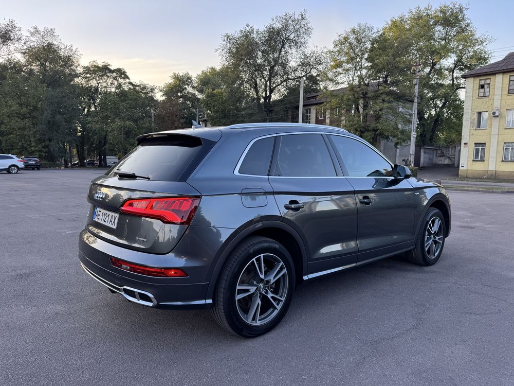 Продам audi q5 e-tron 45 Гибрид