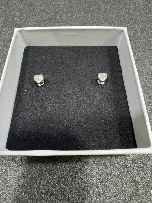 Золоті сережки гвоздики з діамантами