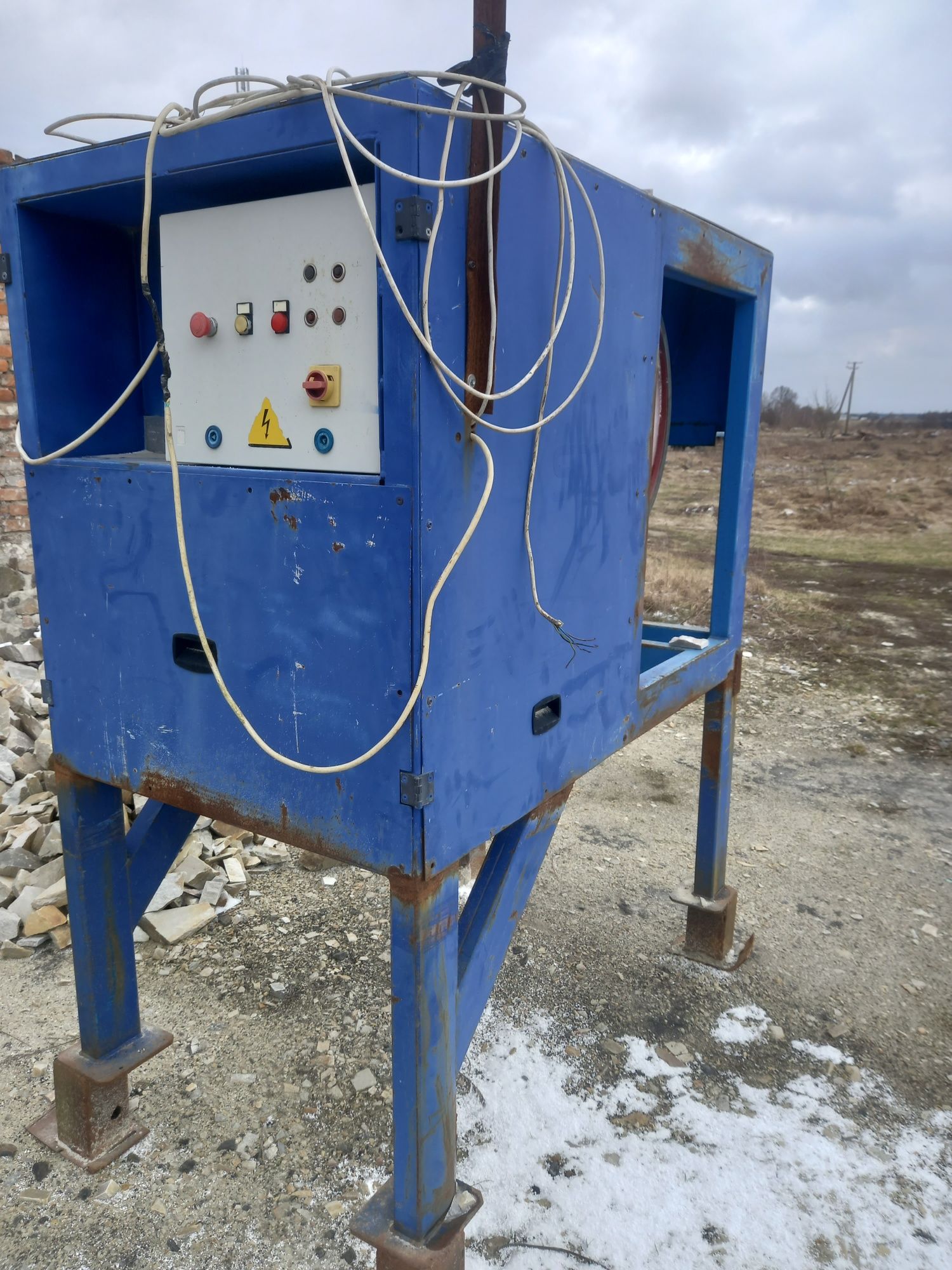 Продам щокову німецьку дробілку.