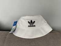 Oryginalny bucket hat Adidas