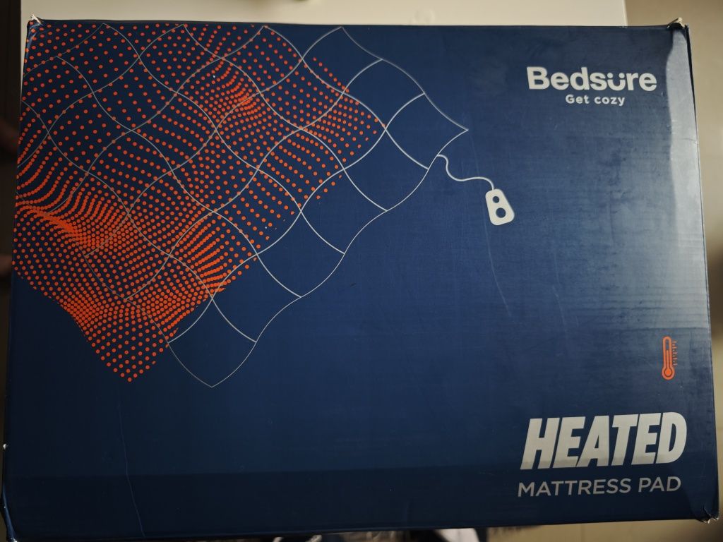 podgrzewany materac nawierzchniowy marki Bedsure.