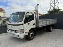 Toyota Dyna L 4.6cc 7500kg tribasculante “ apenas 154 mil quilometros”
