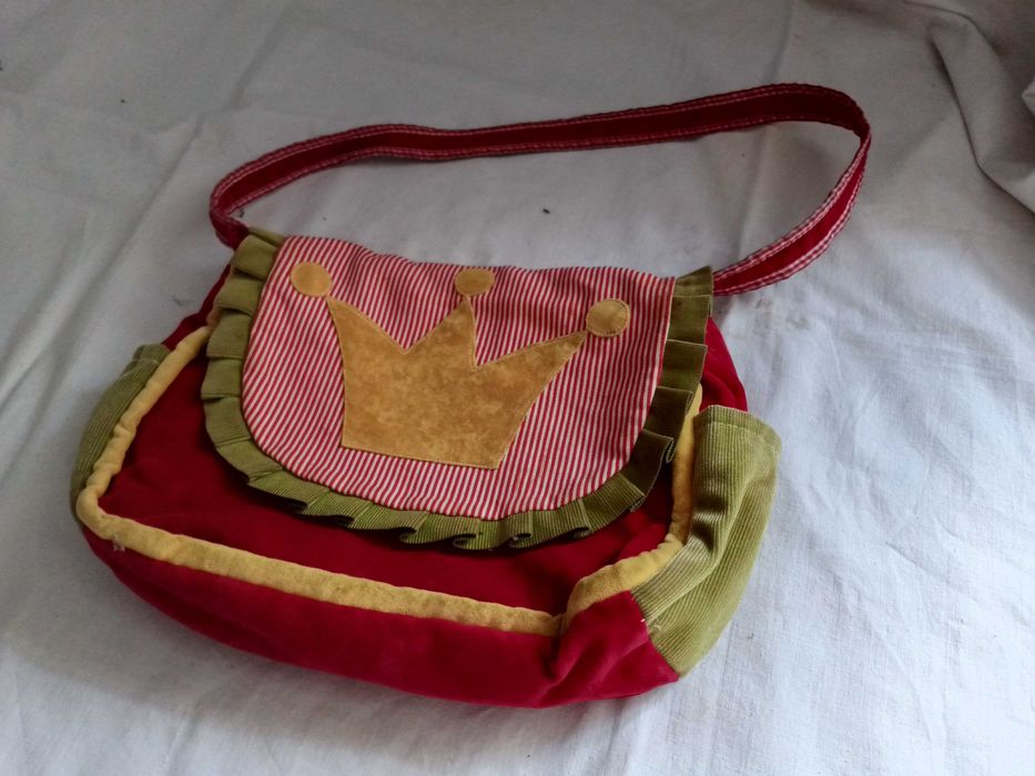 Сумки, клатчи разные  4 шт