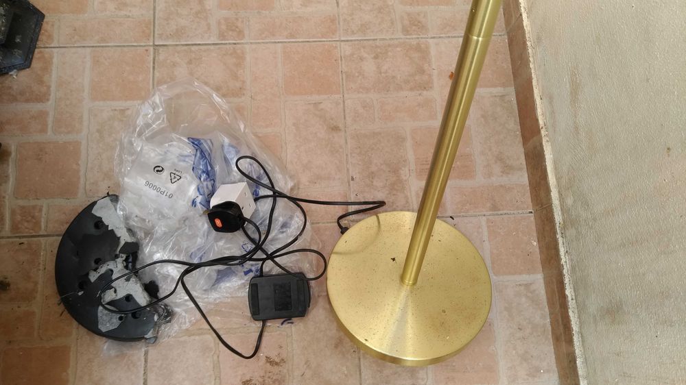 Candeeiro de Pé alto