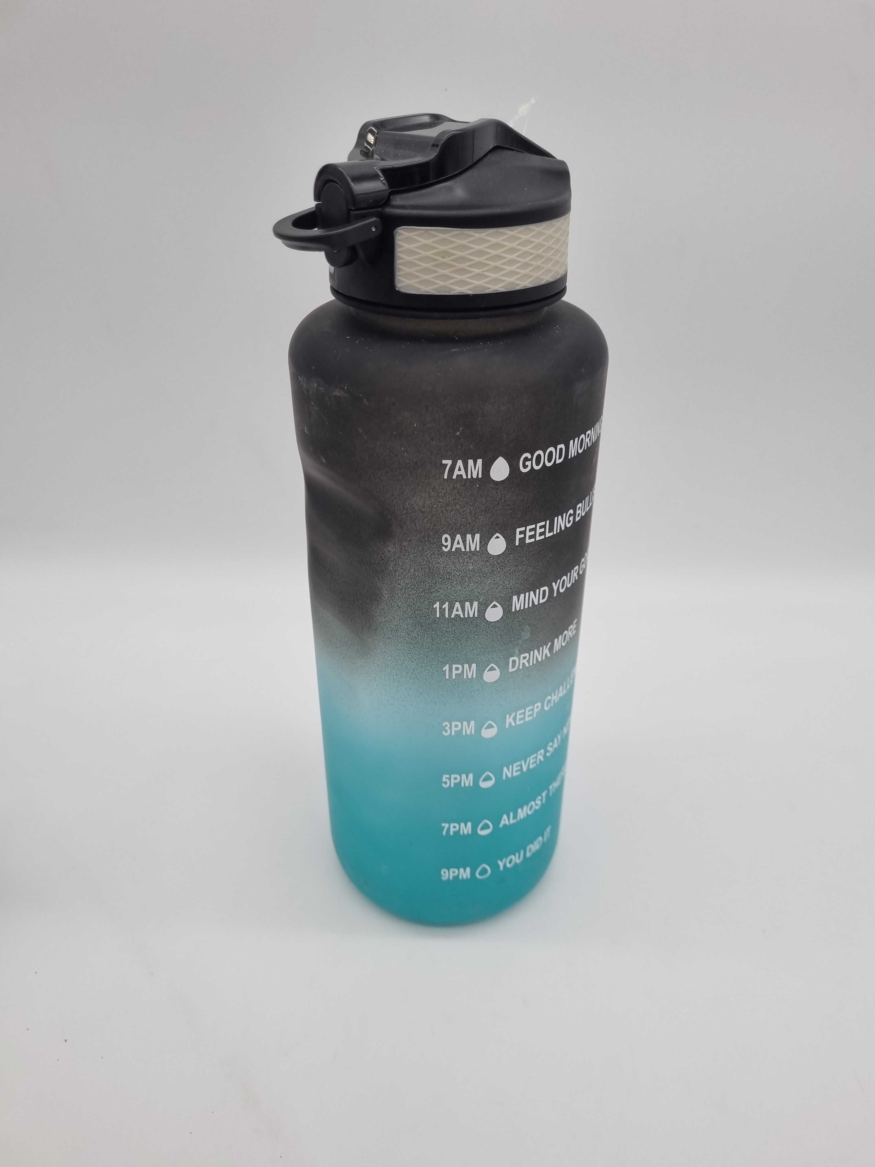 Motywacyjna butelka na wodę 1,5L