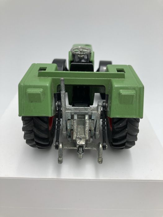 Siku Farmer Serie 1:32 2851 Fendt Farmer 308 LS Z Traktor