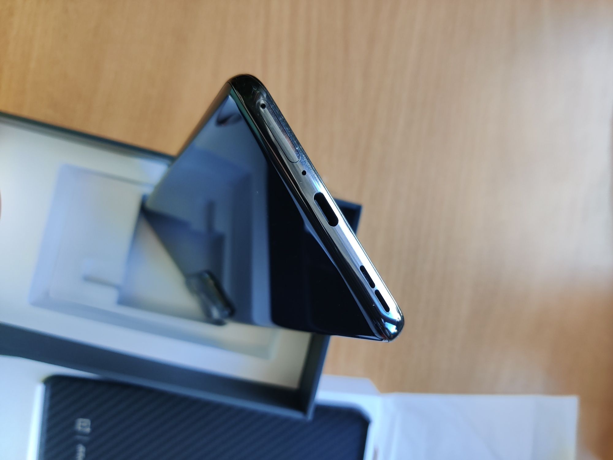 OnePlus 9 5g смартфон