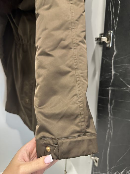 Парка,куртка ,женская с натуральных мехом