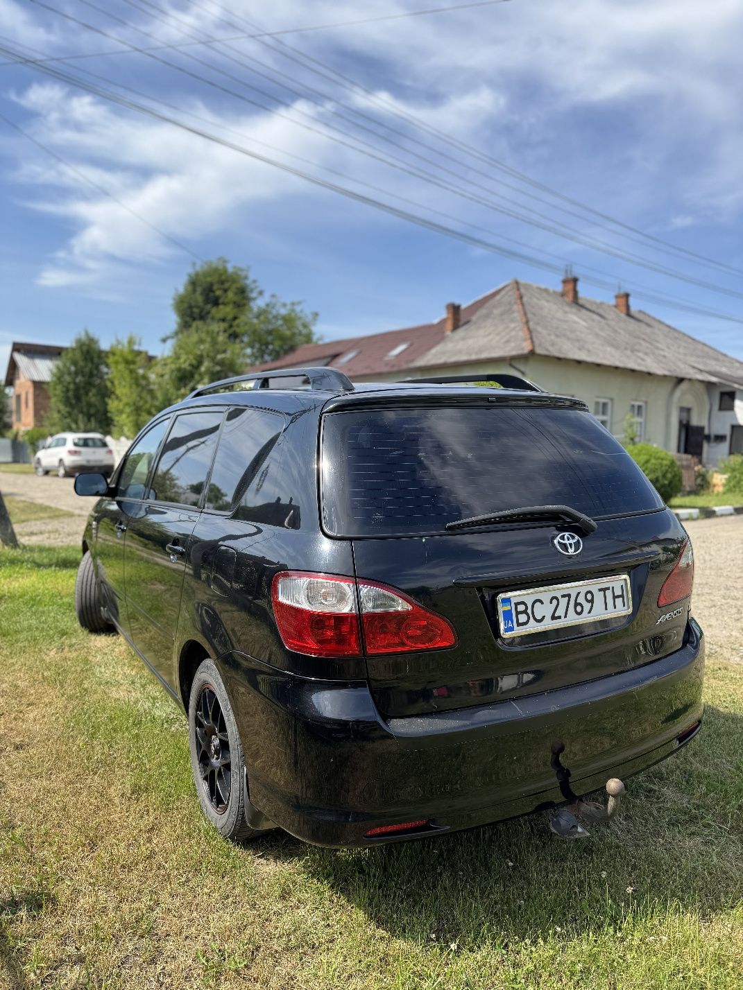 Продам Toyota avensis verso 2005р.