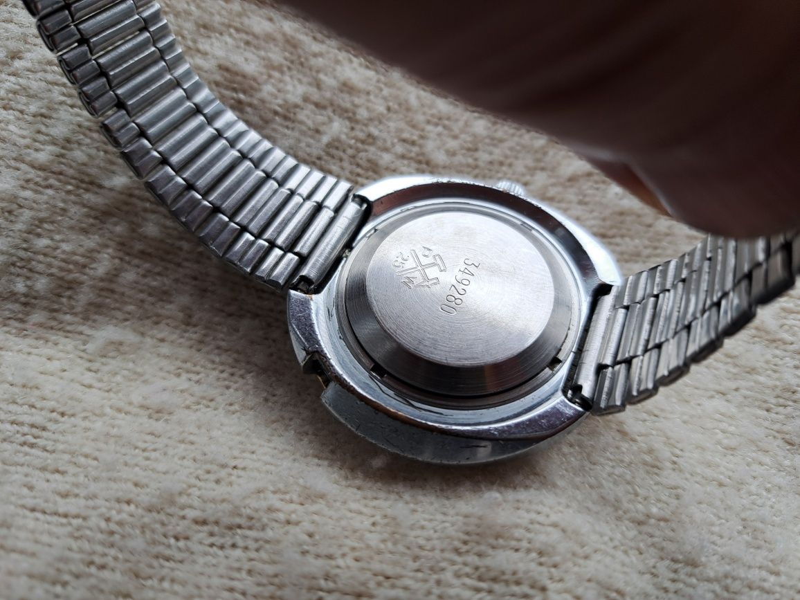 Poljot UFO  automatic