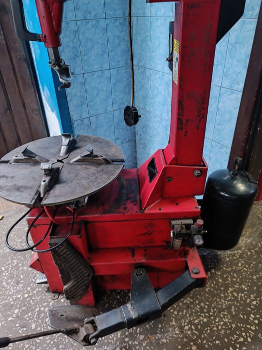 Продам верстат шиномонтажний