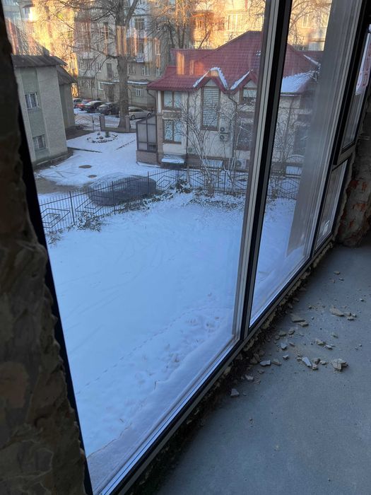 Продаж комерційного приміщення центр 2150 кв.м