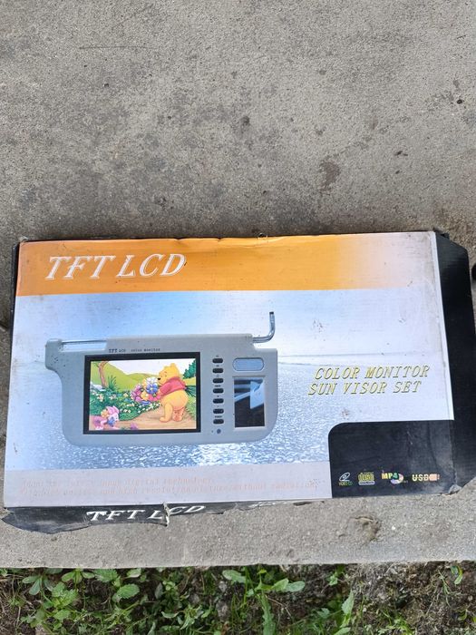 2 TFT LCD Color Monitor Sun Visor Set