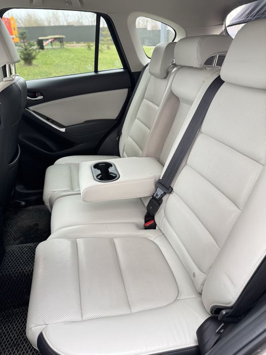 Терміновий продаж!!Продам автомобіль  Mazda CX-5 2016 рік