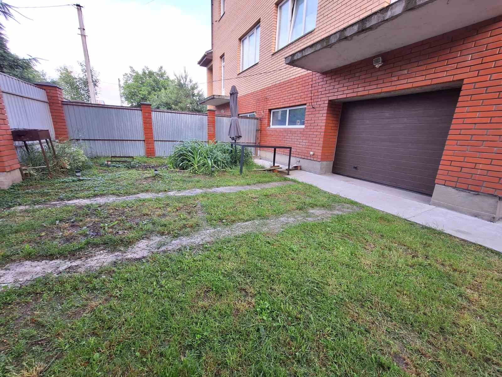 Продаж 3- поверхової половини будинку 200м, Боярка