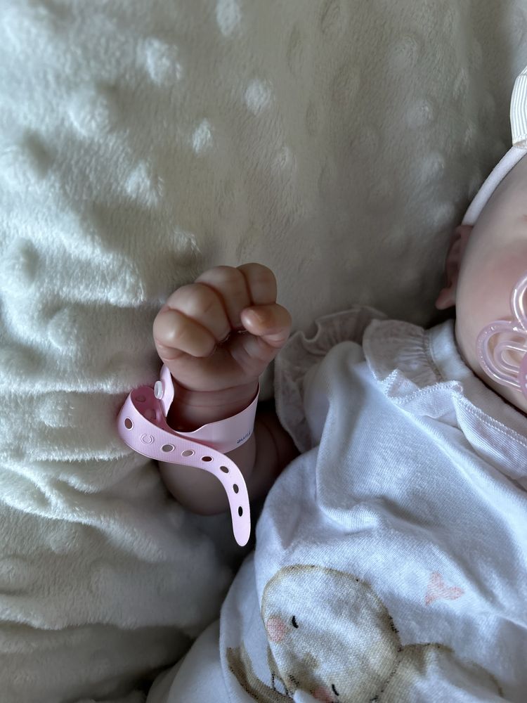 Bebé reborn com varias surpresas