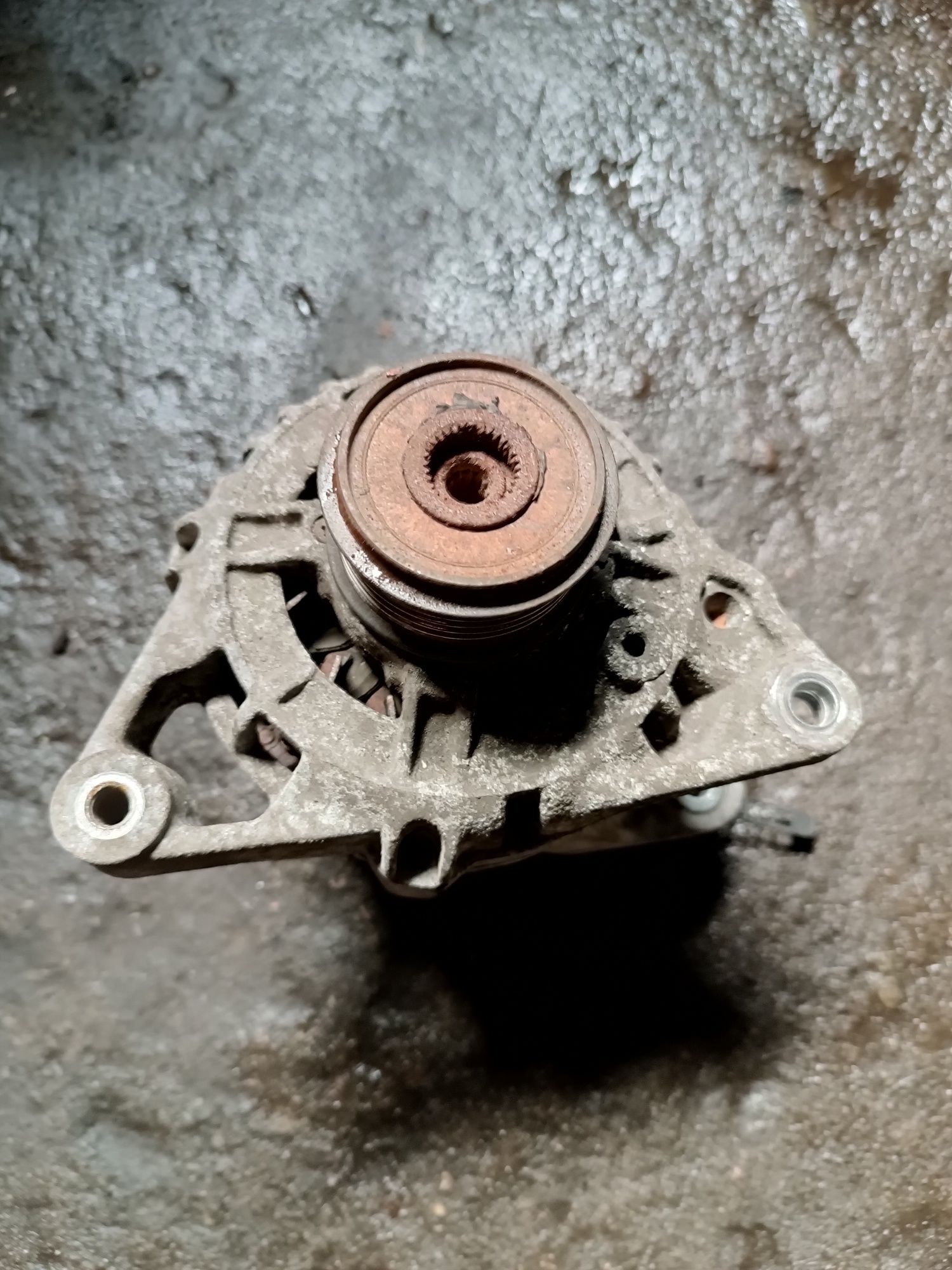 Alternator VW passat B5 2.3 v5 150km agz 071,903,016g