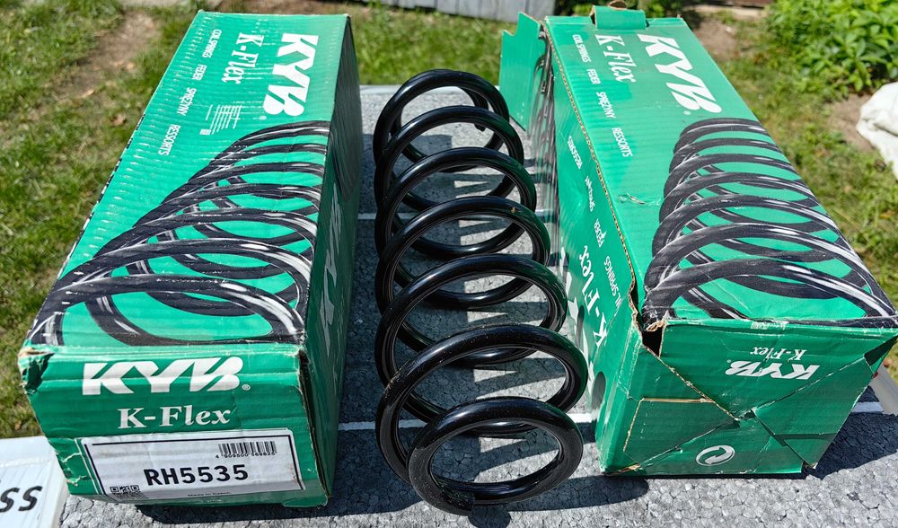 Audi A3 8L Fotele, listwy drzwiowe, sprężyny