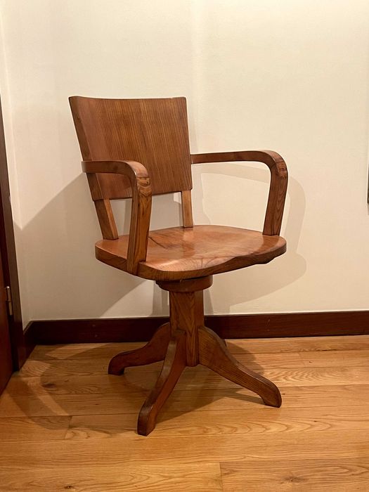 Cadeira vintage de escritório giratória em madeira