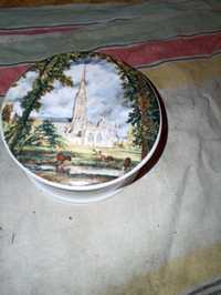 Piękne stare vintage Ceramiczne malowane pudełko puzderko