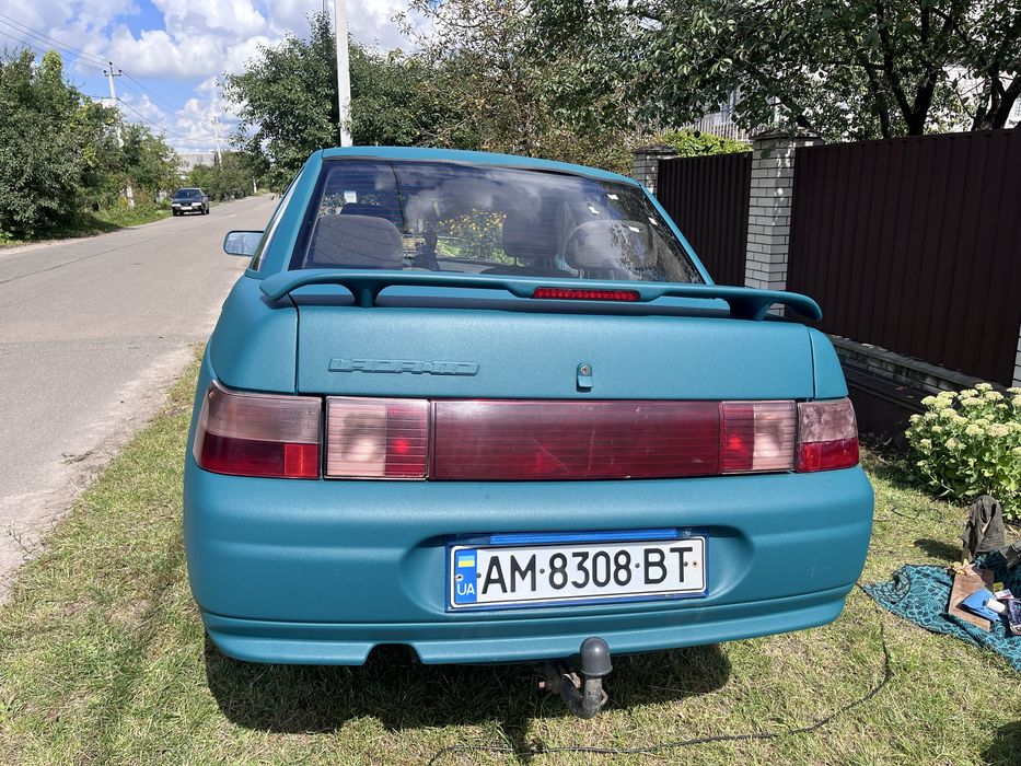 Ваз 21102, після зварювальних та покрасочних робіт