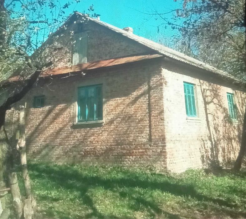 Хата у селі Смолява