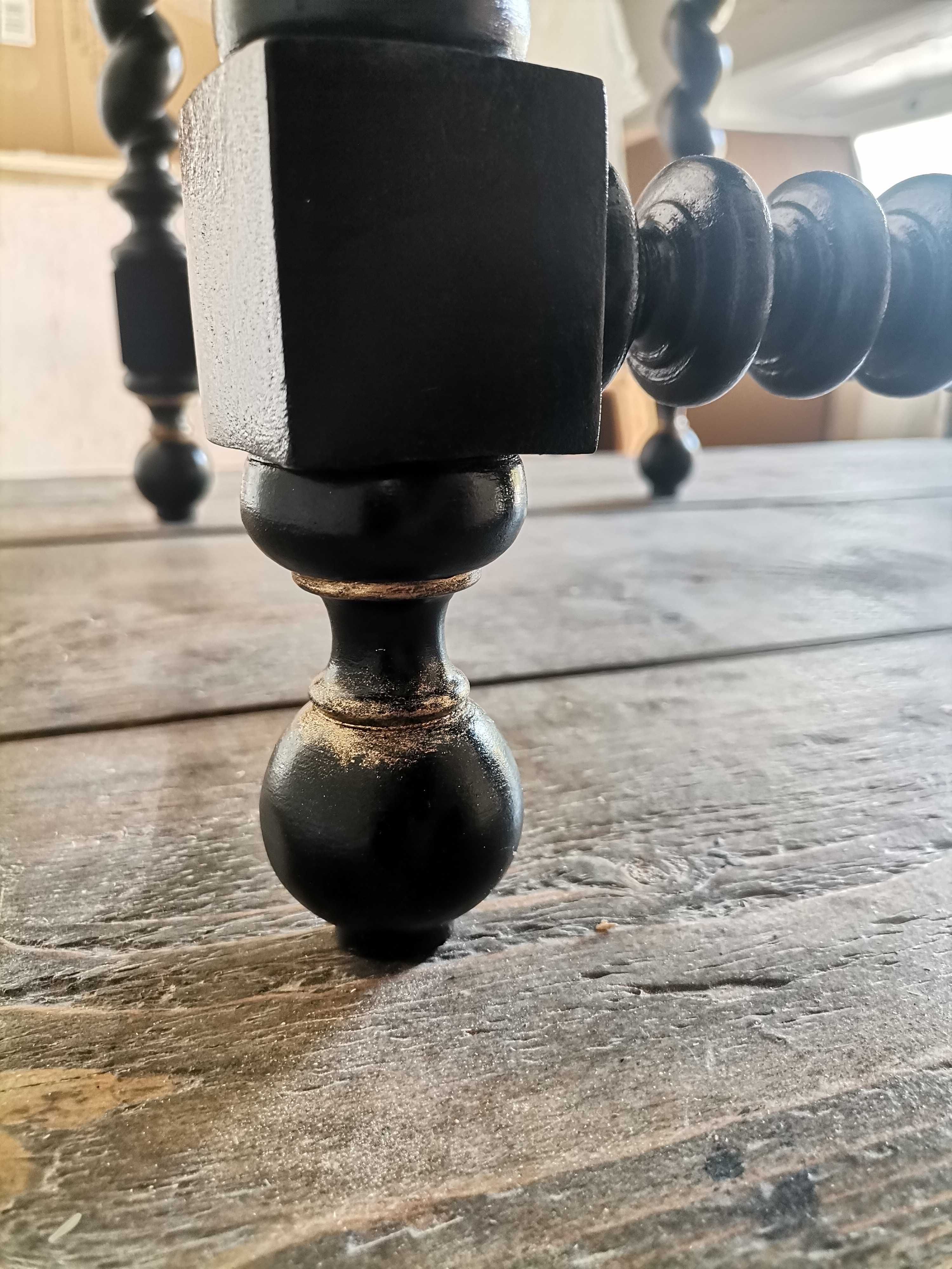 Mesa de apoio ou de cabeceira, recuperada, reciclada e reconstruída