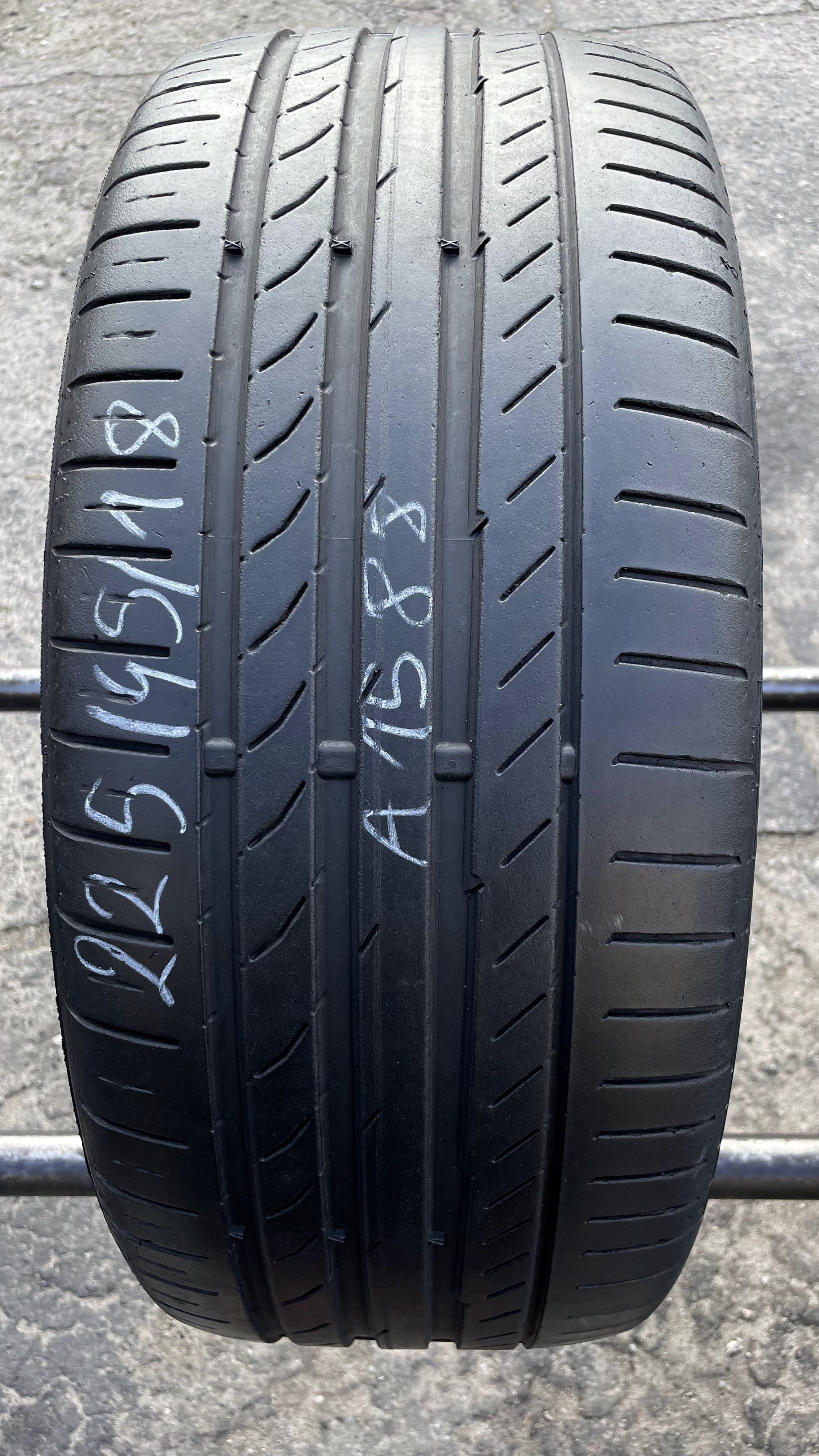 225/45/18 Continental Conti Sport Contact 5 SSR MOE 95Y