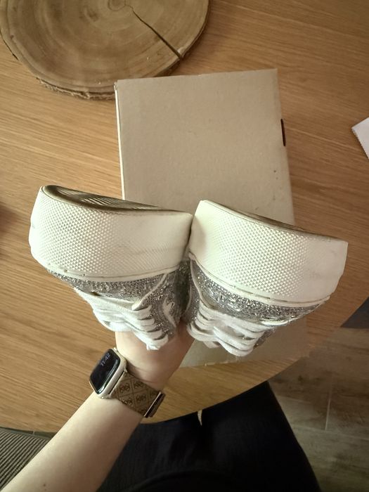 Buty trampki z cekinami