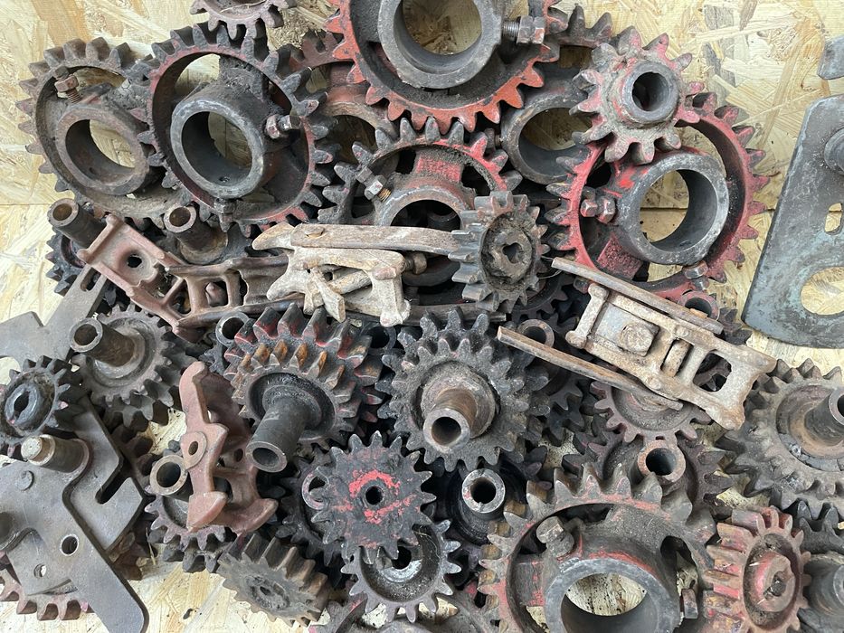 /нові/Зірочки/шестерні до кінної сівалкі/ грузи тягарці