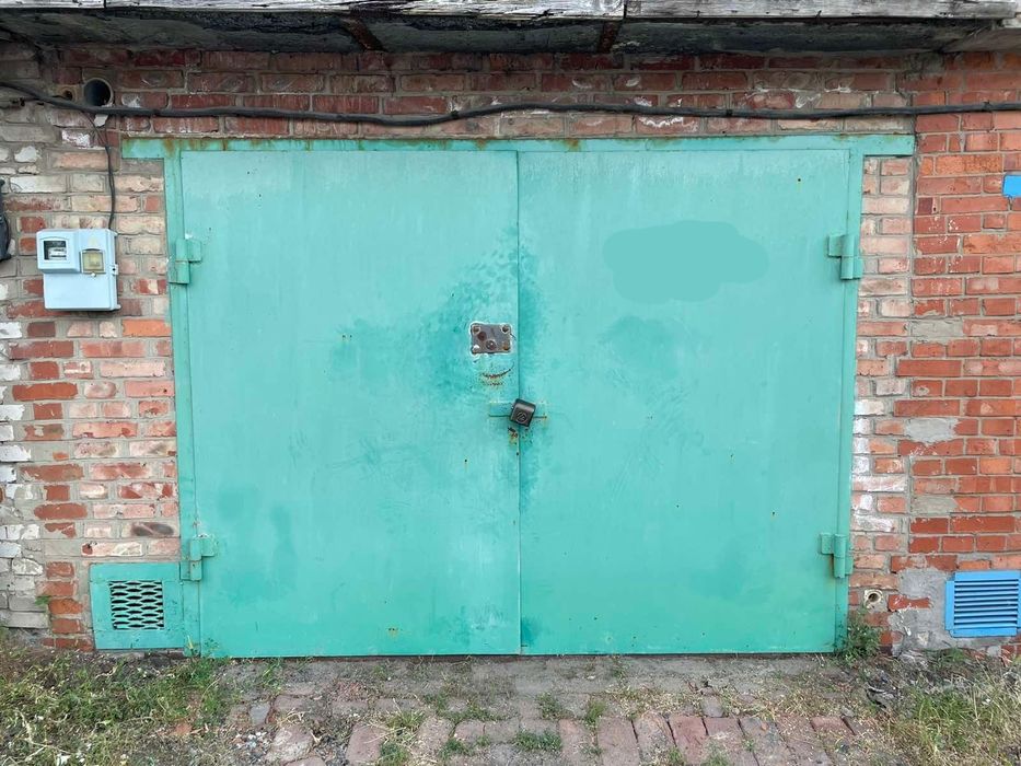 3х комнатная квартира мкр-н Химик + гараж