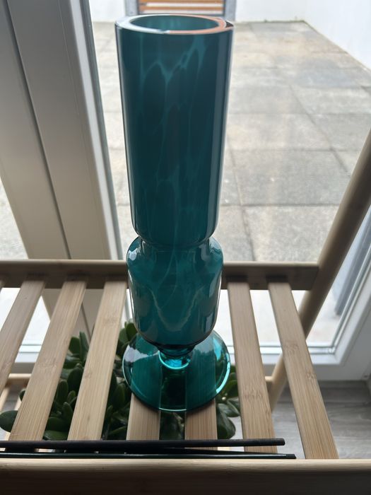 Jarra antiga em vidro opalino