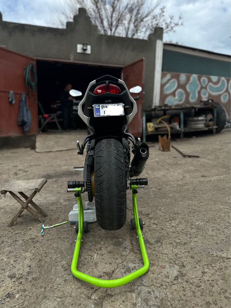 Продам Yamaha fz8
