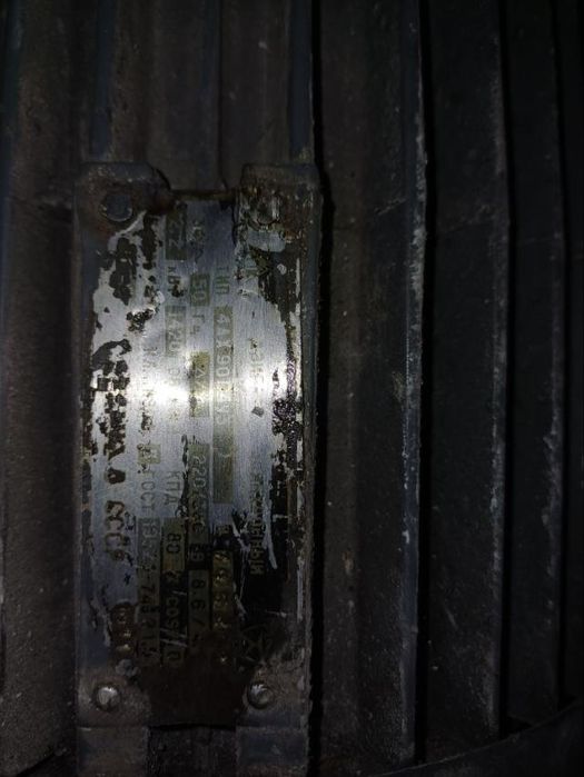 Електромотор асинхронний тип 4АХ9ЇL4У3 220/380в