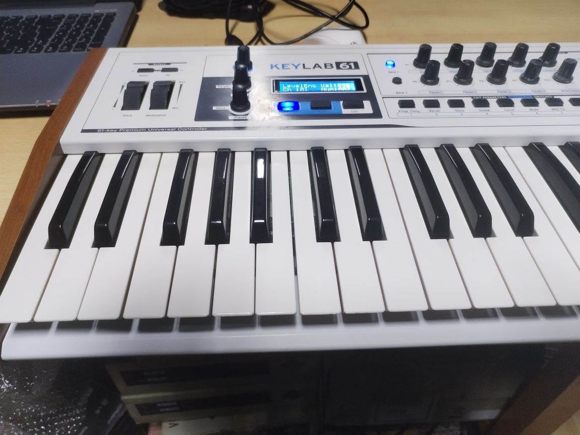 Arturia keylab 61 midi