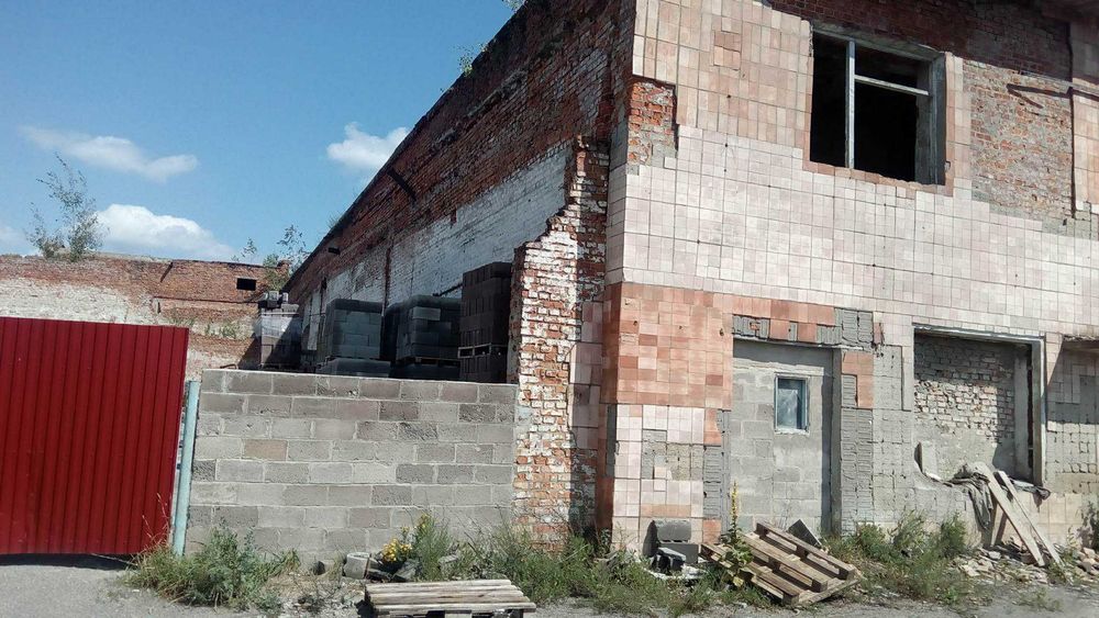 Адміністративно виробничий  корпус Льонозавода!