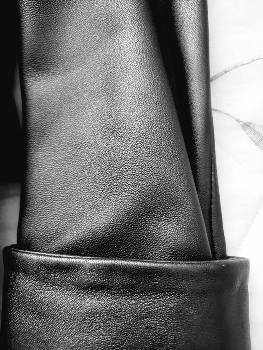 Куртка кожаная женская.