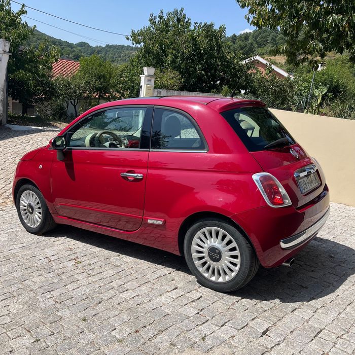 Fiat 500 vermelho