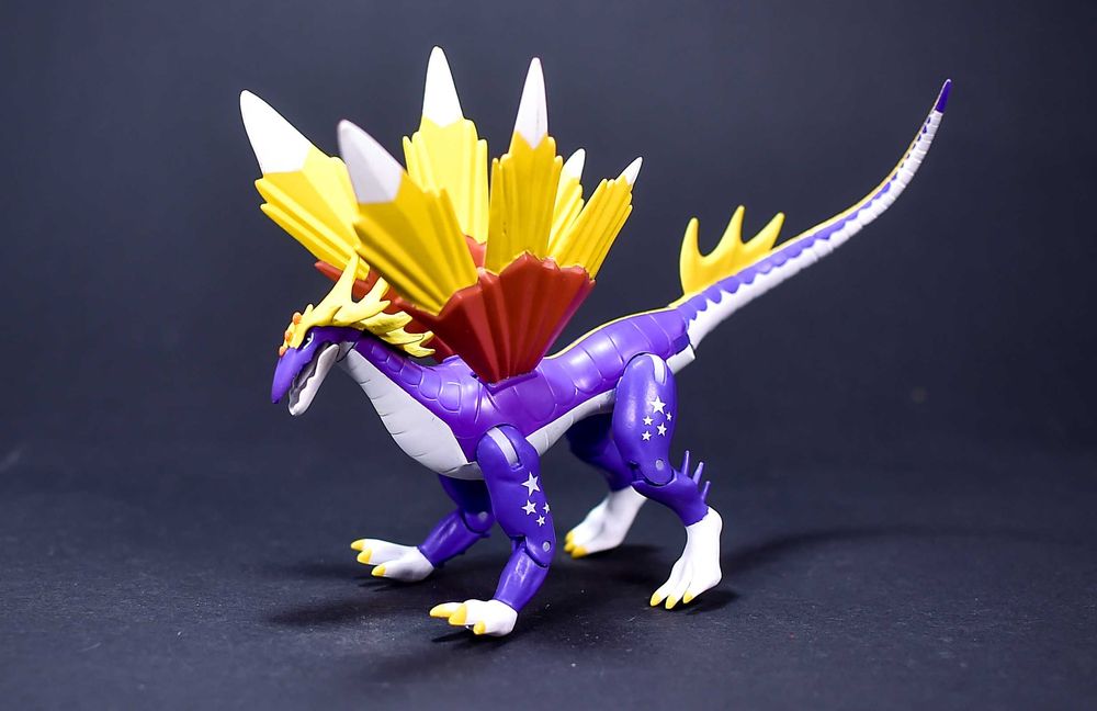 Figurka # Star Dragon Invizimals Purple 7.5" Action Figure