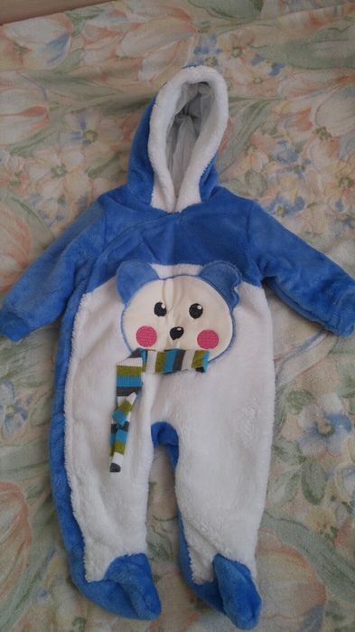 костюм на новорожденного ребенка