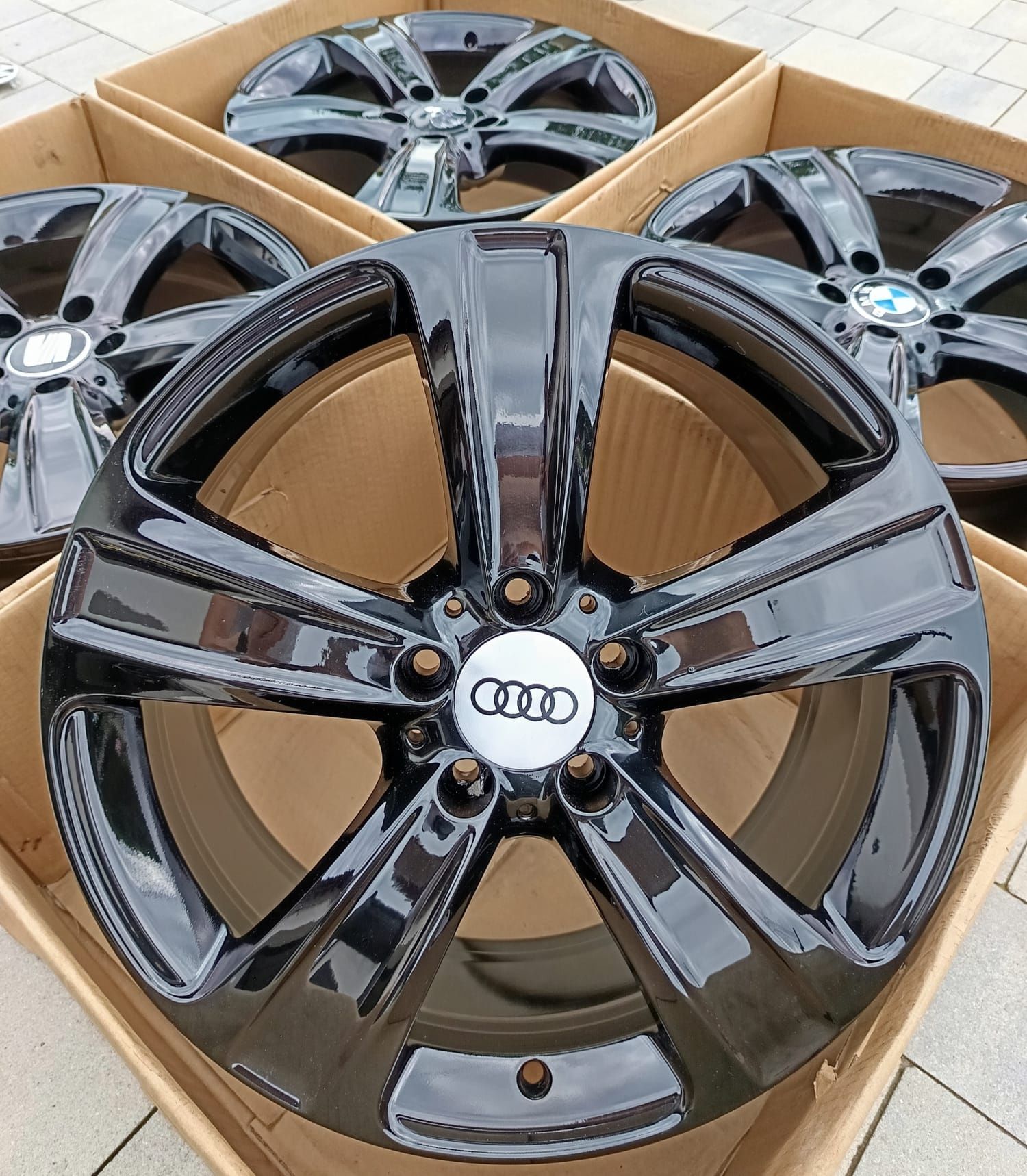 #M18C Alufelgi R18 5x112 ET38 Audi A4 A6 A7 A8 Q2 Q3 Q5 S3 S4 S5 S6