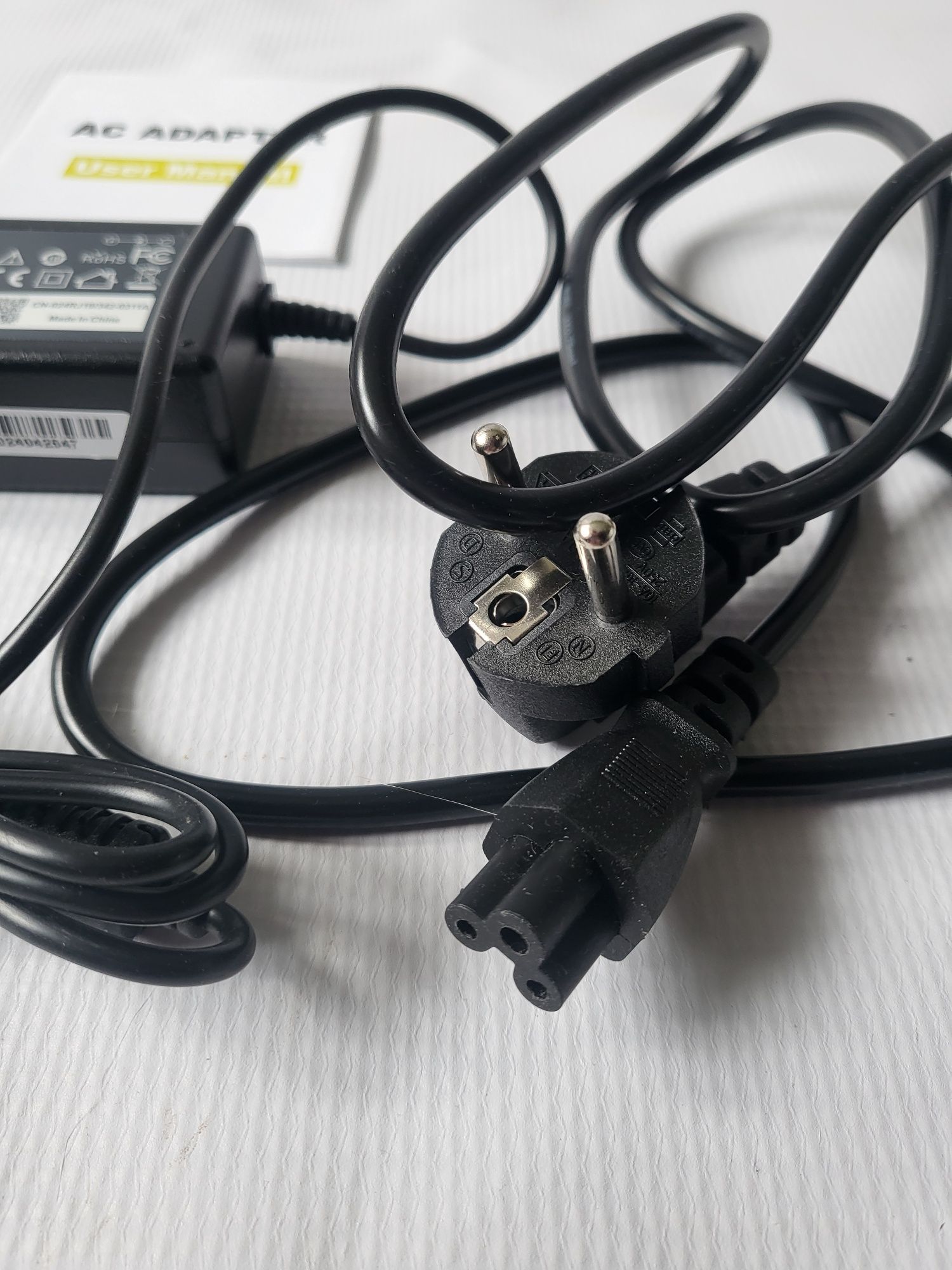 Ładowarka do laptopów acer itp