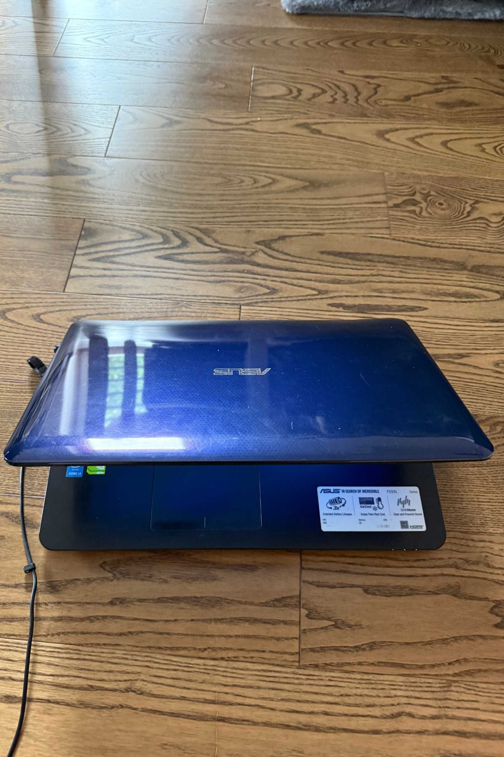Laptop Asus F555L (uszkodzony)