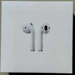 Słuchawki Apple AirPods z etui ładującym